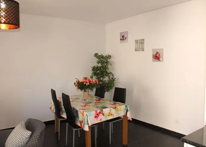 Apartment Pinheiro *